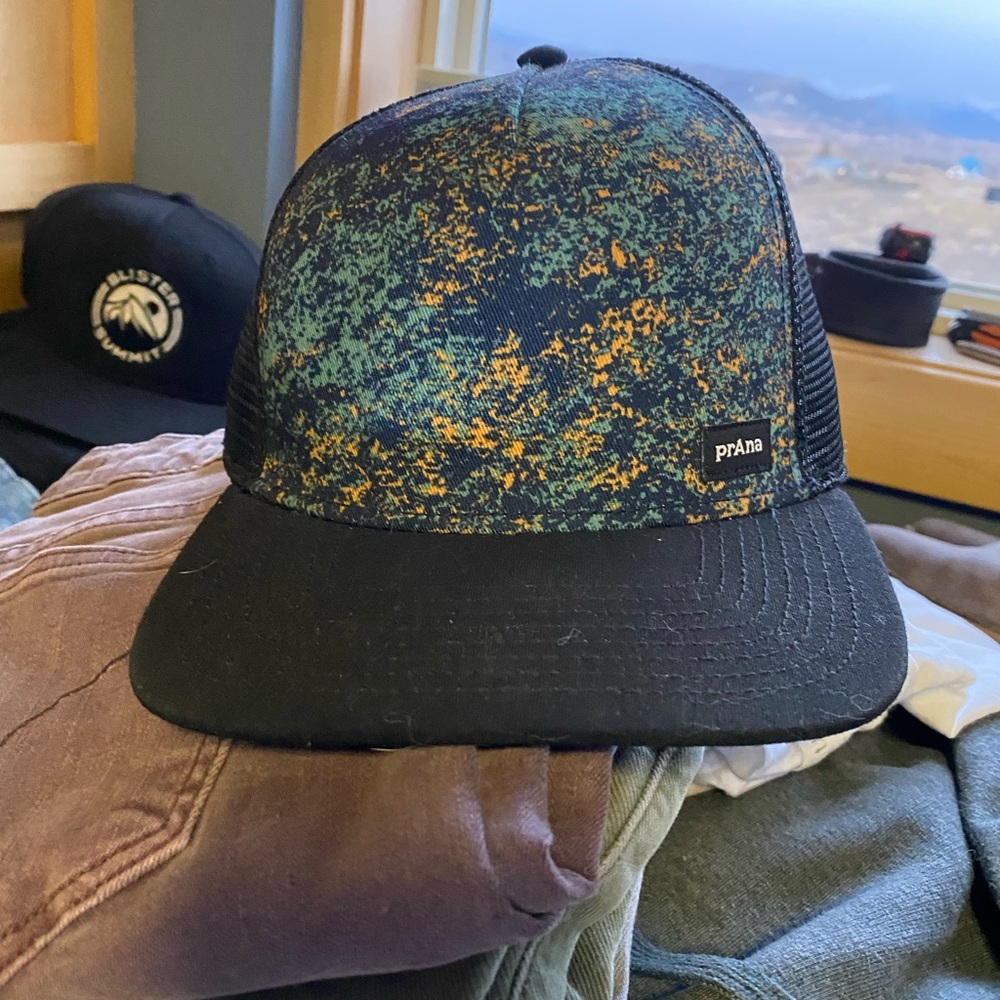 NWOT. PrAna trucker hat.